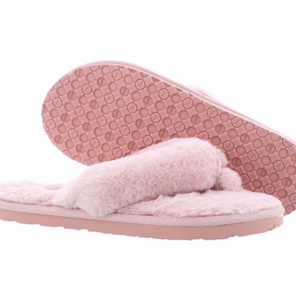 NWB-PUMA FLUFF FLIP BX JR / PINK / WHITE/ GIRL'S FLIP / SIZE 6 E everythingyoune